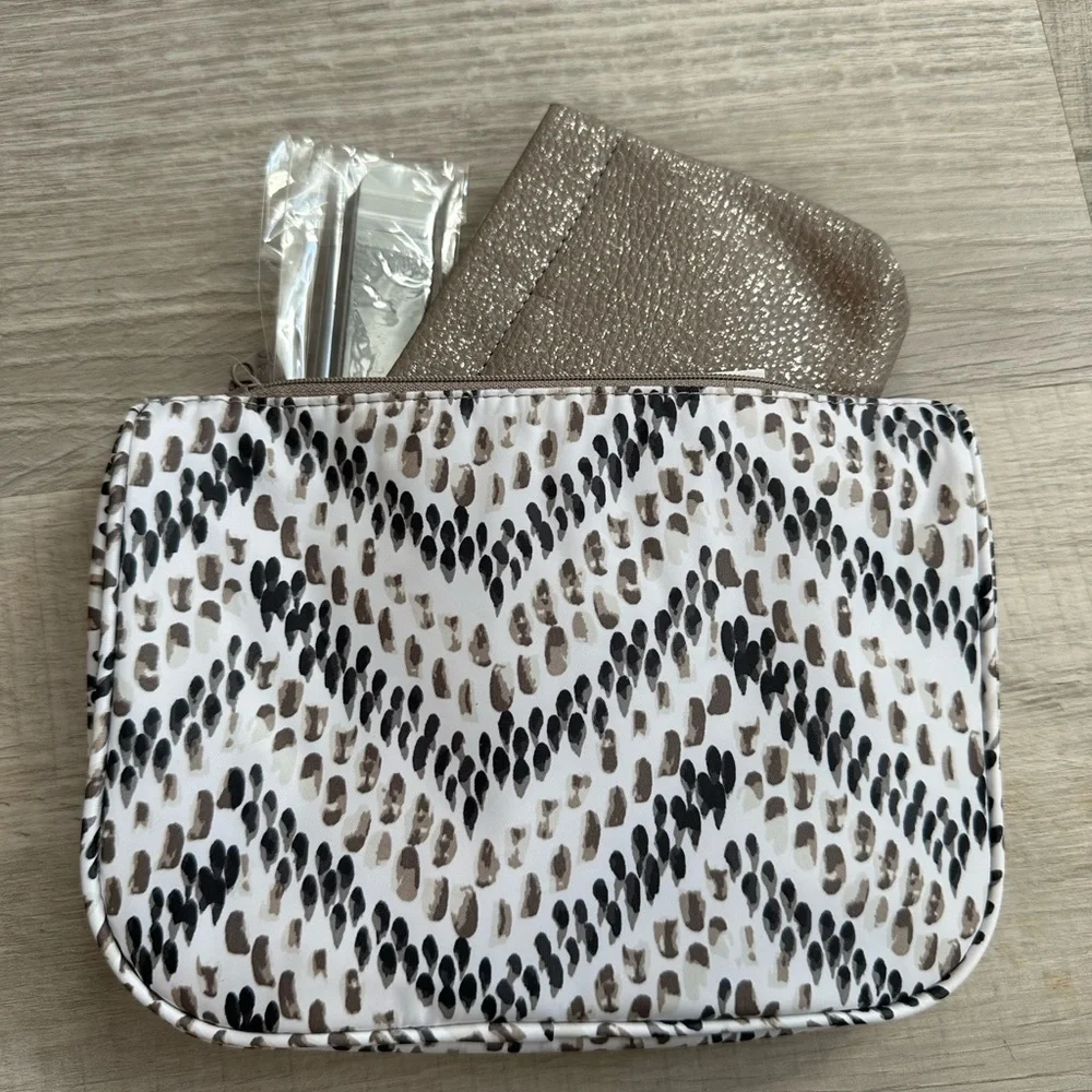 Thirty One Pouch Set - Picture 2 of 2